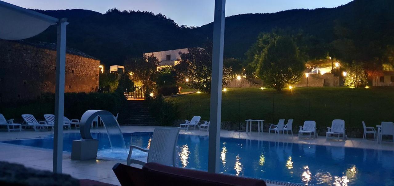 Sotto Il Cielo Hotel 皮诺拉瓦 外观 照片
