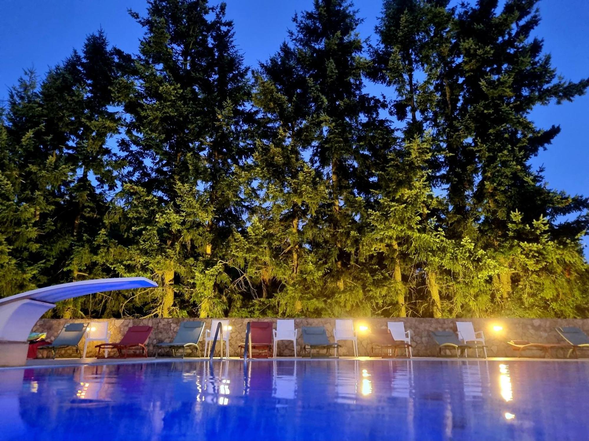 Sotto Il Cielo Hotel 皮诺拉瓦 外观 照片